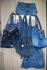 portátil Ilustrar Sorprendido Como hacer un bolso con tu viejo jeans en vídeo :: Cómo reciclar un jeans  para hacer un bolso :: Confeccionar un bolso de jeans
